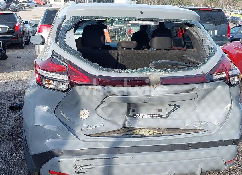 Photo 6 of 2021 Nissan Kicks SV XTRONIC CVT (VIN 3N1CP5CV2ML562586)