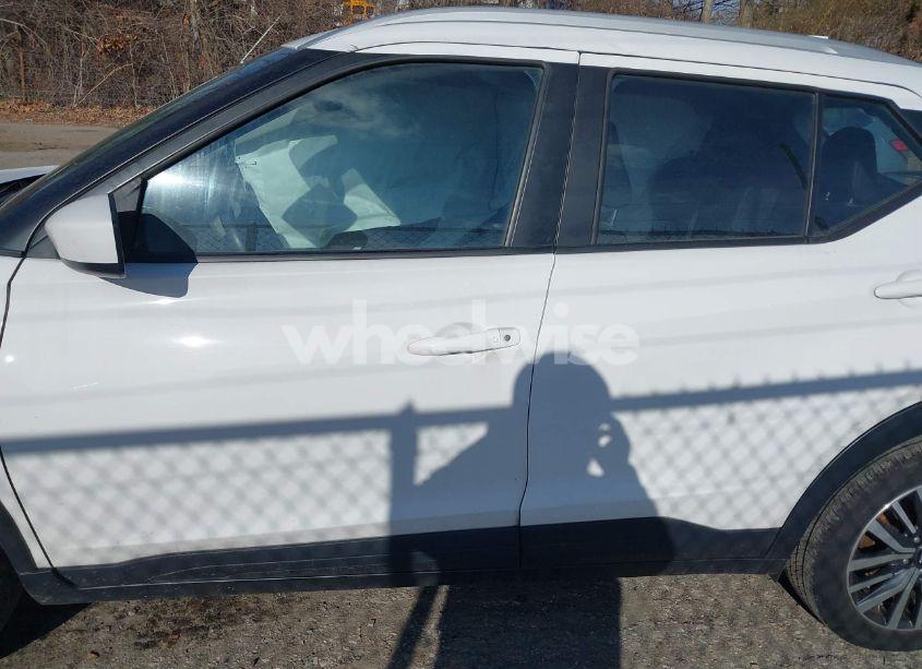 Photo 14 of 2022 Nissan Kicks SV XTRONIC CVT (VIN 3N1CP5CV2NL485171)