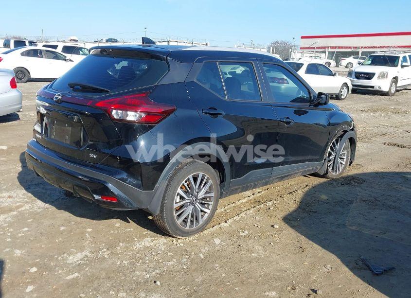 Photo 4 of 2022 Nissan Kicks SV XTRONIC CVT (VIN 3N1CP5CV2NL486806)