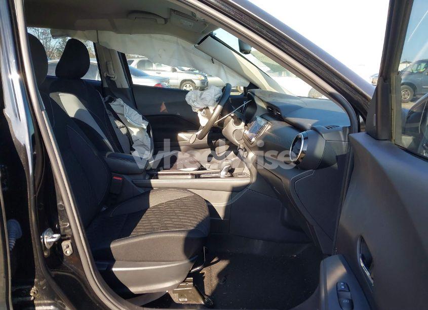 Photo 5 of 2022 Nissan Kicks SV XTRONIC CVT (VIN 3N1CP5CV2NL486806)