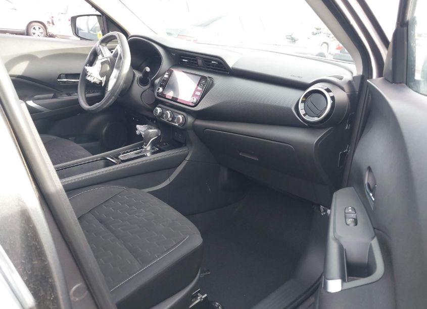 Photo 5 of 2023 Nissan Kicks SV XTRONIC CVT (VIN 3N1CP5CV2PL507527)