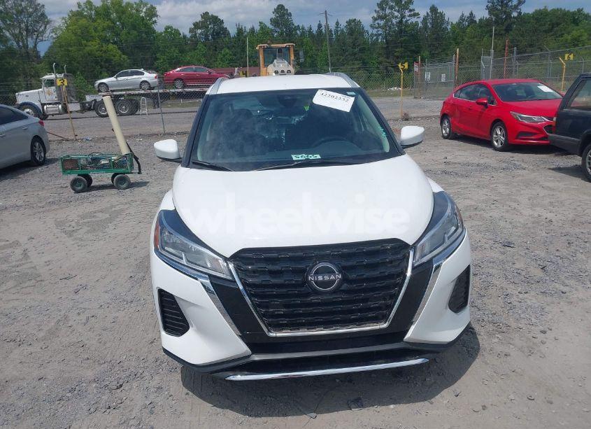 Photo 12 of 2024 Nissan Kicks SV XTRONIC CVT (VIN 3N1CP5CV2RL470207)