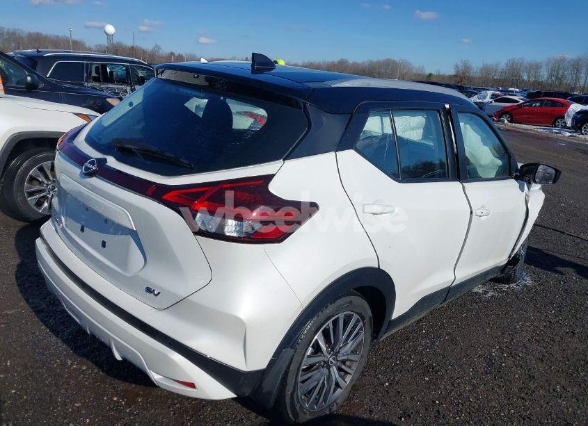 Photo 4 of 2024 Nissan Kicks SV XTRONIC CVT (VIN 3N1CP5CV2RL519213)