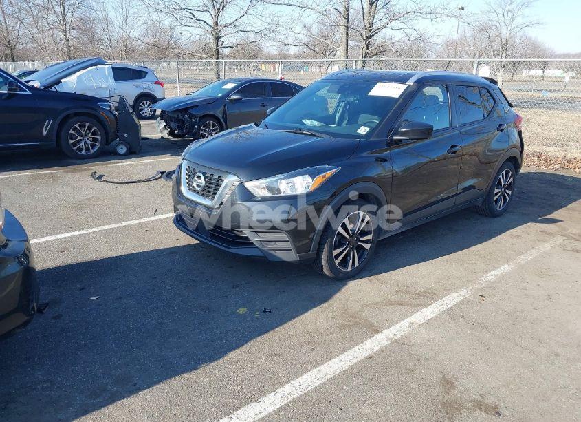 Photo 2 of 2020 Nissan Kicks SV XTRONIC CVT (VIN 3N1CP5CV3LL479599)