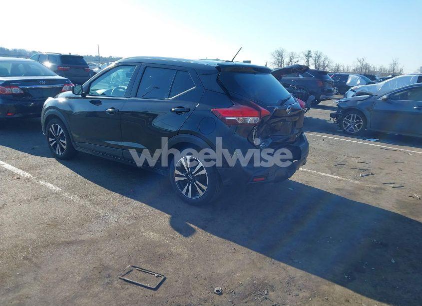 Photo 3 of 2020 Nissan Kicks SV XTRONIC CVT (VIN 3N1CP5CV3LL479599)
