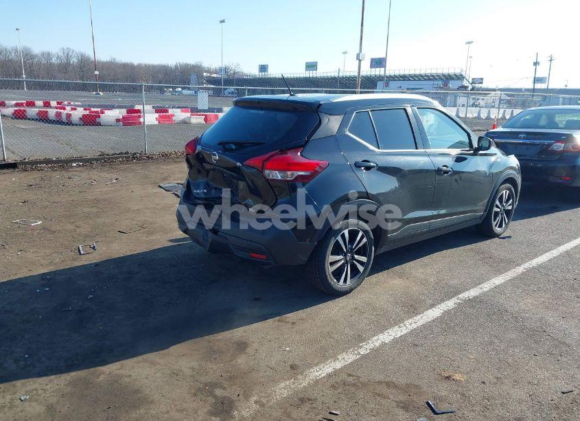 Photo 4 of 2020 Nissan Kicks SV XTRONIC CVT (VIN 3N1CP5CV3LL479599)