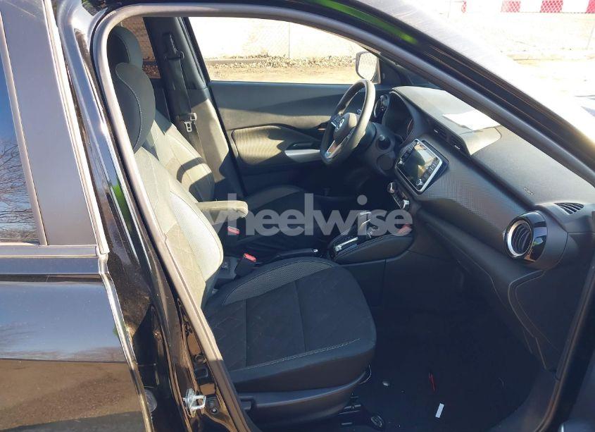 Photo 5 of 2020 Nissan Kicks SV XTRONIC CVT (VIN 3N1CP5CV3LL479599)