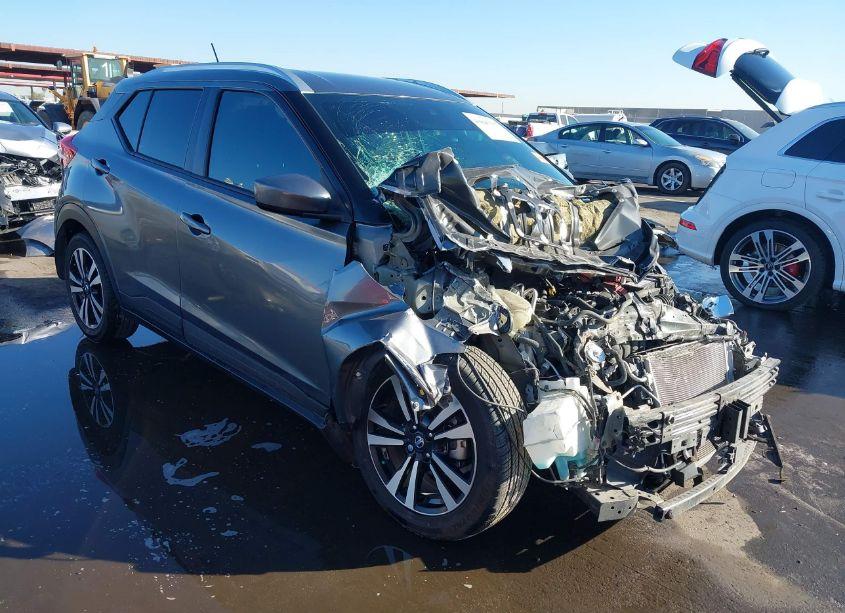 2020 Nissan Kicks SV XTRONIC CVT (VIN 3N1CP5CV3LL489338) main photo