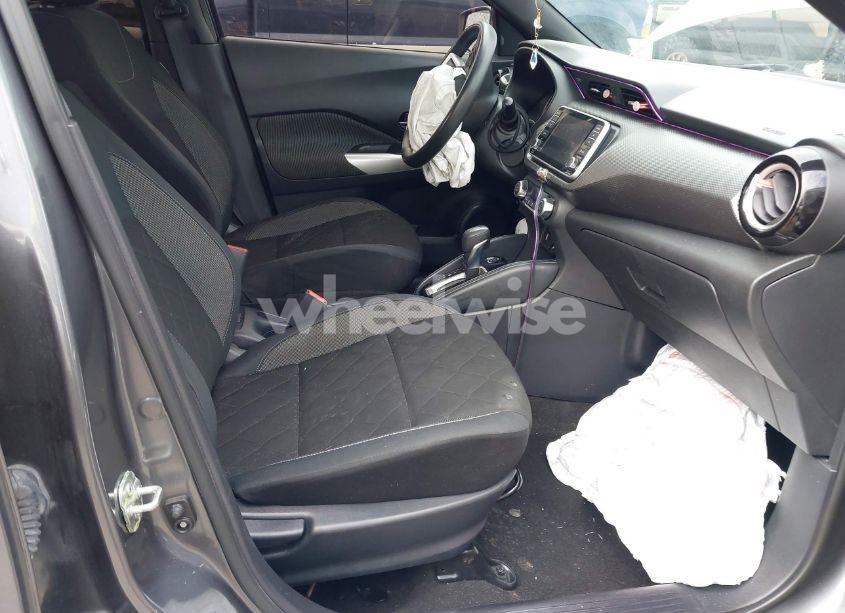 Photo 5 of 2020 Nissan Kicks SV XTRONIC CVT (VIN 3N1CP5CV3LL508714)