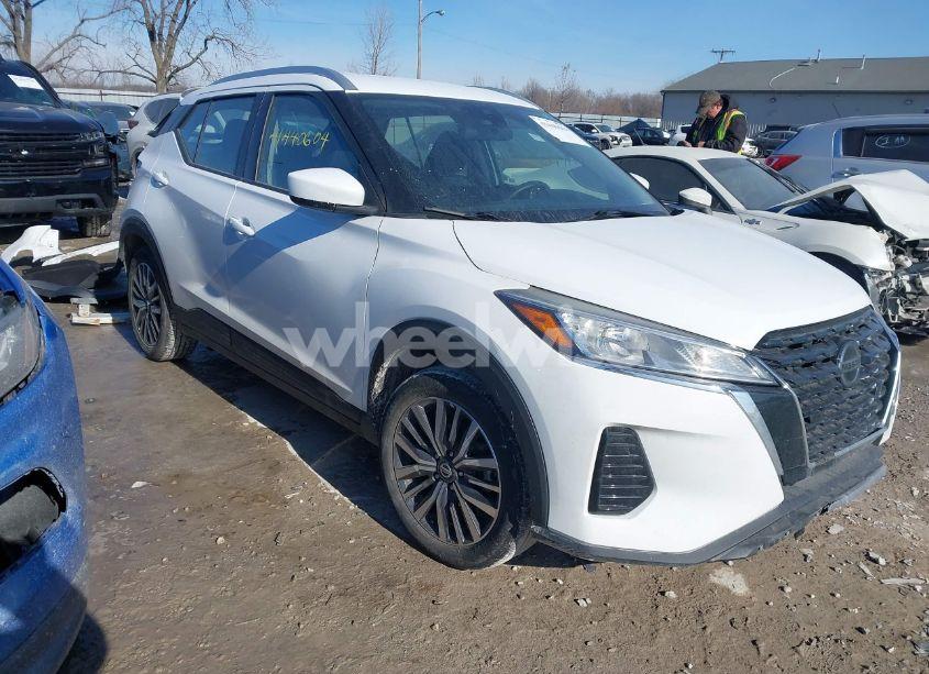 2021 Nissan Kicks SV XTRONIC CVT (VIN 3N1CP5CV3ML484500) main photo