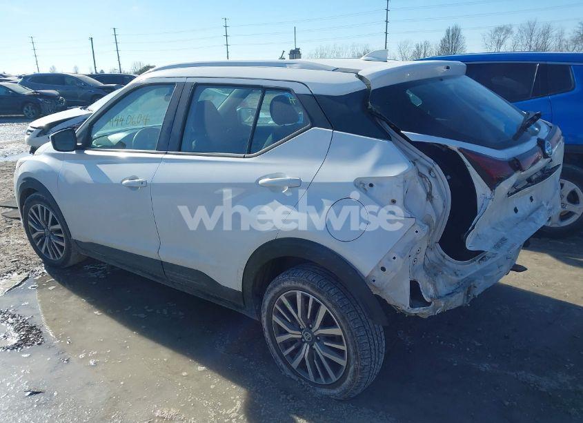 Photo 3 of 2021 Nissan Kicks SV XTRONIC CVT (VIN 3N1CP5CV3ML484500)