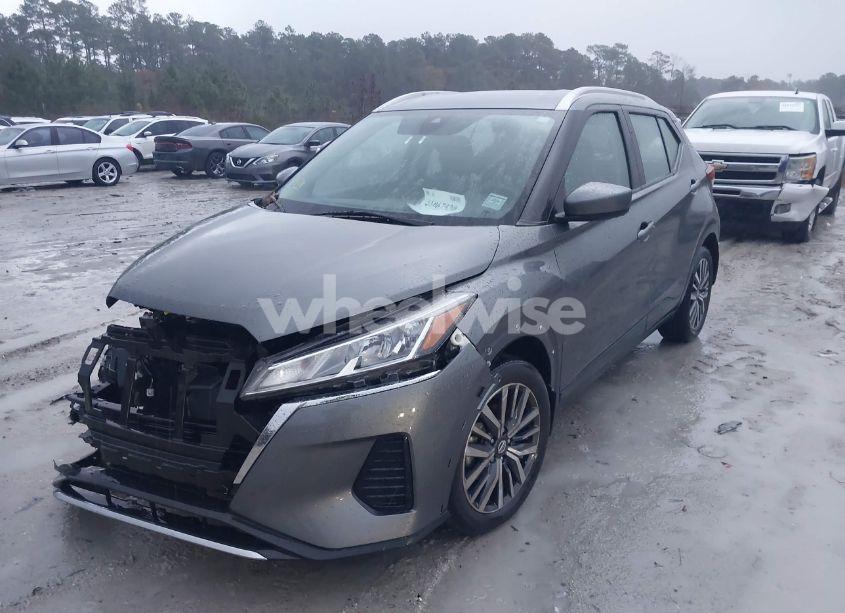 Photo 2 of 2021 Nissan Kicks SV (VIN 3N1CP5CV3ML512490)