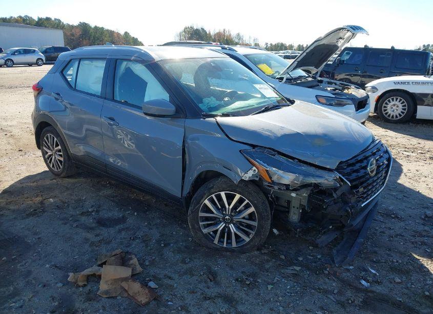 2021 Nissan Kicks SV (VIN 3N1CP5CV3ML513591) main photo