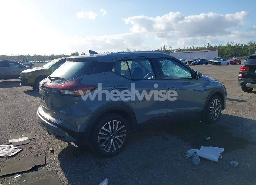 Photo 4 of 2021 Nissan Kicks SV XTRONIC CVT (VIN 3N1CP5CV3ML515440)