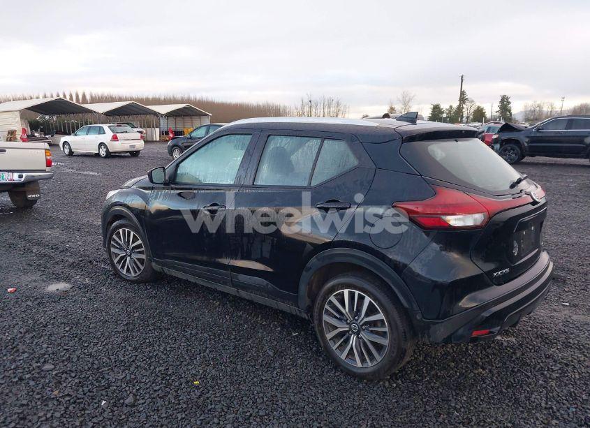 Photo 3 of 2021 Nissan Kicks SV (VIN 3N1CP5CV3ML531685)
