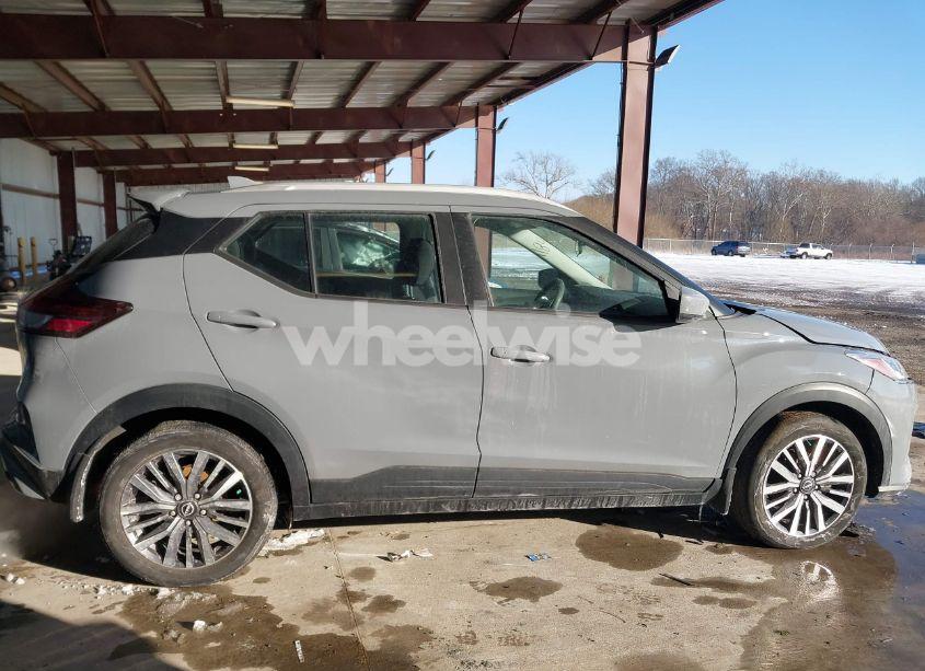 Photo 13 of 2022 Nissan Kicks SV XTRONIC CVT (VIN 3N1CP5CV3NL477886)