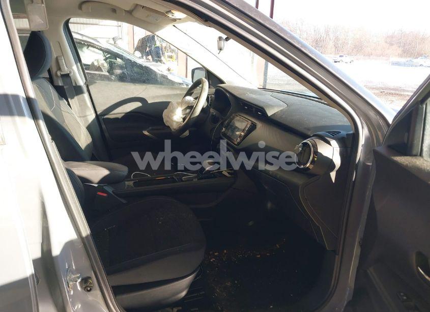Photo 5 of 2022 Nissan Kicks SV XTRONIC CVT (VIN 3N1CP5CV3NL477886)