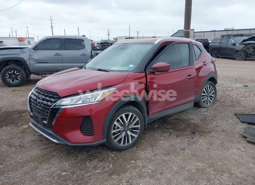 Photo 2 of 2022 Nissan Kicks SV XTRONIC CVT (VIN 3N1CP5CV3NL512104)