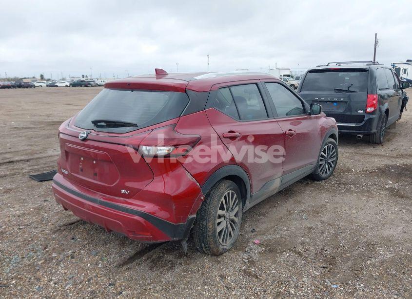 Photo 4 of 2022 Nissan Kicks SV XTRONIC CVT (VIN 3N1CP5CV3NL512104)