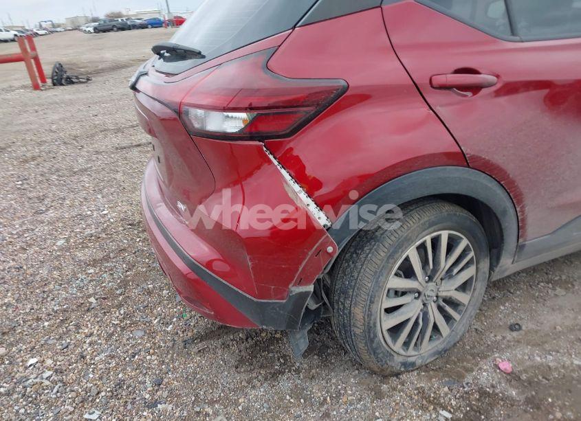 Photo 6 of 2022 Nissan Kicks SV XTRONIC CVT (VIN 3N1CP5CV3NL512104)