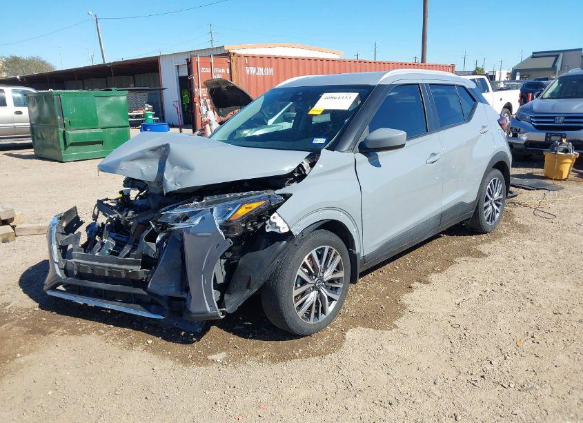 Photo 2 of 2022 Nissan Kicks SV XTRONIC CVT (VIN 3N1CP5CV3NL520008)