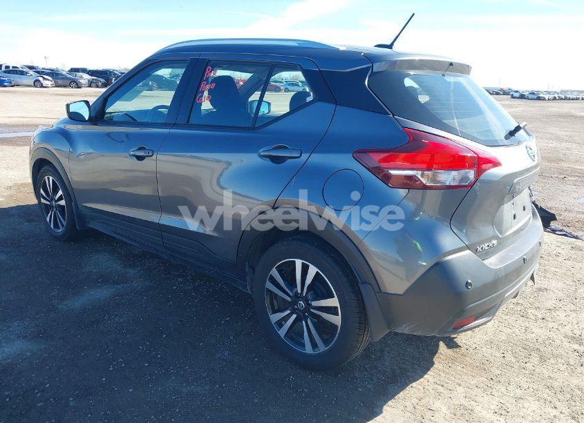 Photo 3 of 2020 Nissan Kicks SV XTRONIC CVT (VIN 3N1CP5CV4LL539325)