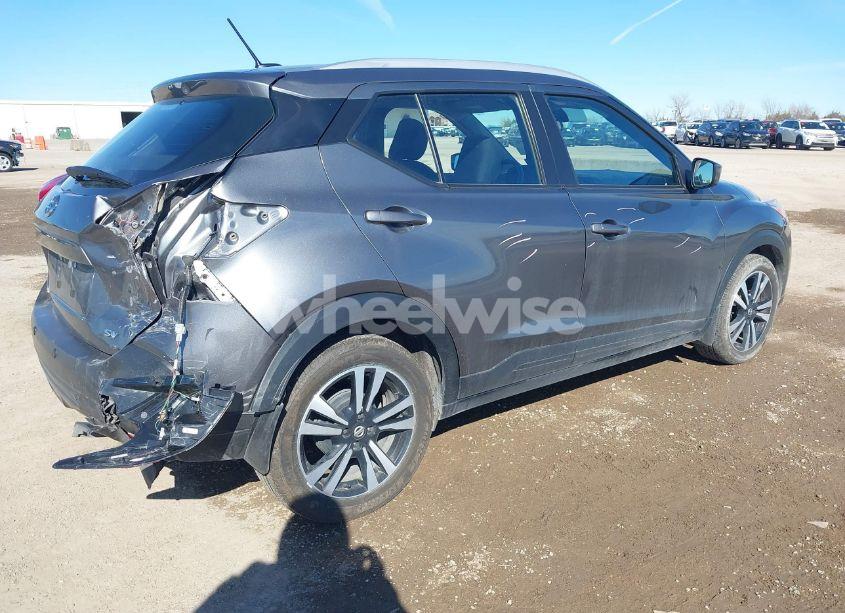 Photo 4 of 2020 Nissan Kicks SV XTRONIC CVT (VIN 3N1CP5CV4LL539325)