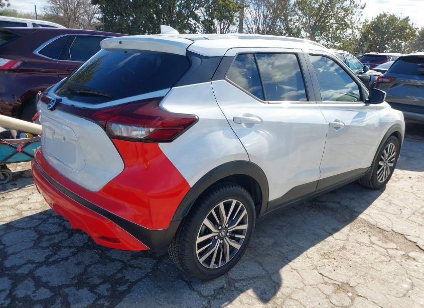 Photo 4 of 2021 Nissan Kicks SV XTRONIC CVT (VIN 3N1CP5CV4ML536779)