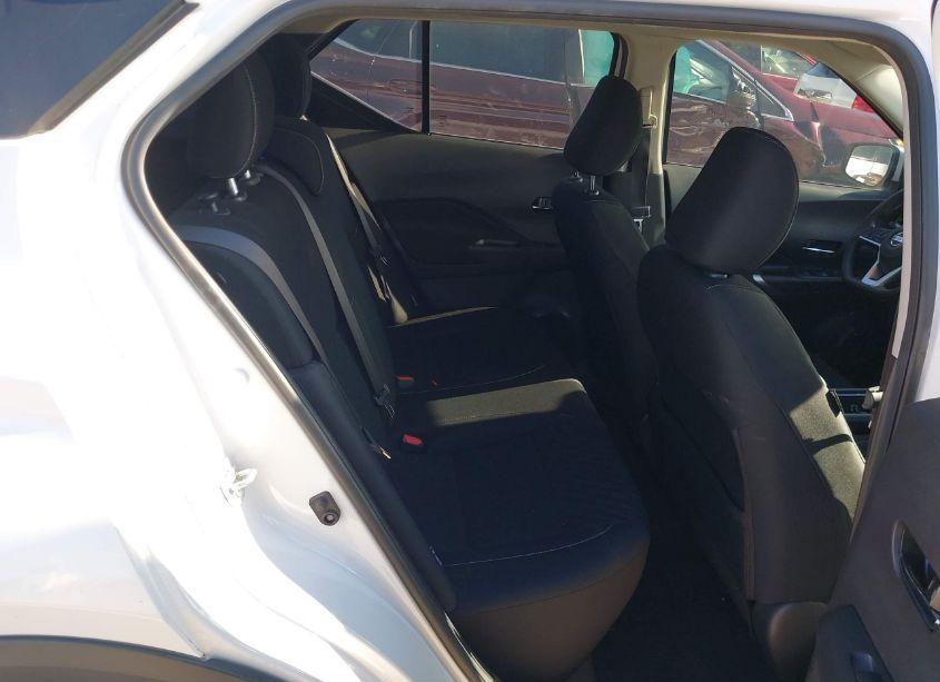 Photo 8 of 2021 Nissan Kicks SV XTRONIC CVT (VIN 3N1CP5CV4ML536779)