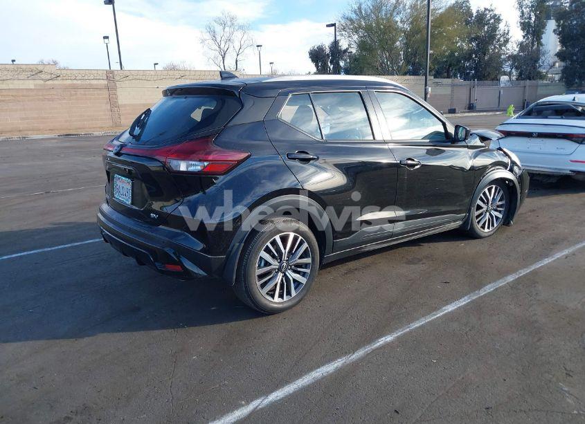 Photo 4 of 2022 Nissan Kicks SV XTRONIC CVT (VIN 3N1CP5CV4NL483051)