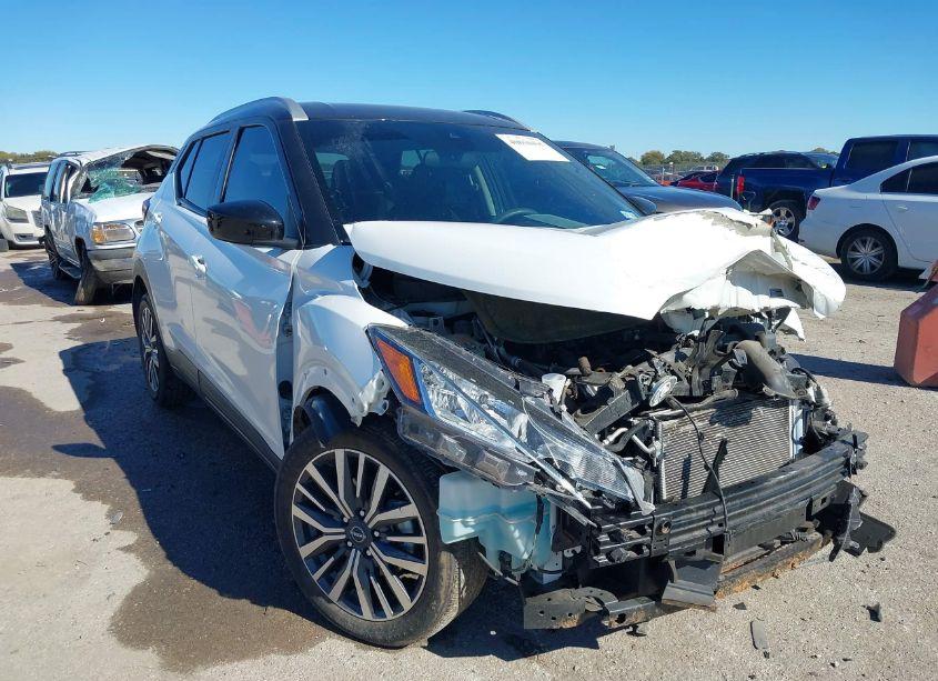 2022 Nissan Kicks SV XTRONIC CVT (VIN 3N1CP5CV4NL486158) main photo