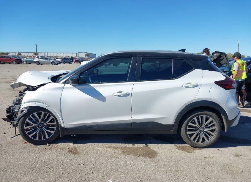 Photo 15 of 2022 Nissan Kicks SV XTRONIC CVT (VIN 3N1CP5CV4NL486158)