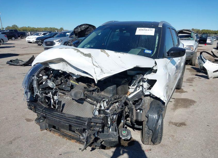 Photo 2 of 2022 Nissan Kicks SV XTRONIC CVT (VIN 3N1CP5CV4NL486158)