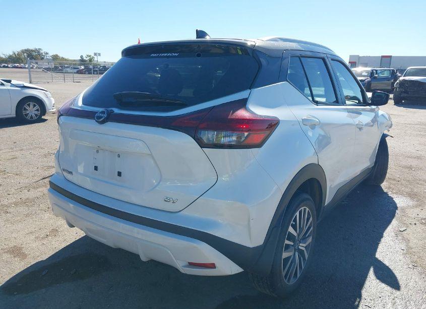 Photo 4 of 2022 Nissan Kicks SV XTRONIC CVT (VIN 3N1CP5CV4NL486158)