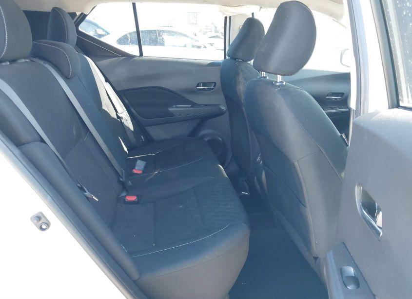 Photo 8 of 2022 Nissan Kicks SV XTRONIC CVT (VIN 3N1CP5CV4NL486158)