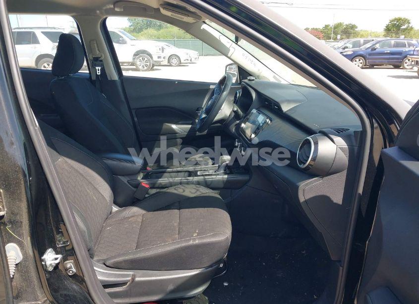 Photo 5 of 2024 Nissan Kicks SV XTRONIC CVT (VIN 3N1CP5CV4RL491057)