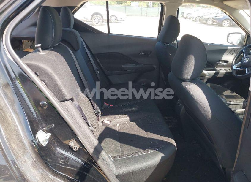 Photo 8 of 2024 Nissan Kicks SV XTRONIC CVT (VIN 3N1CP5CV4RL491057)