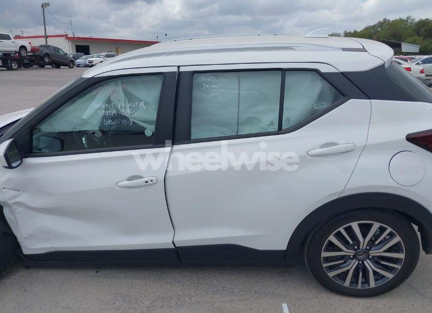 Photo 14 of 2024 Nissan Kicks SV XTRONIC CVT (VIN 3N1CP5CV4RL512764)