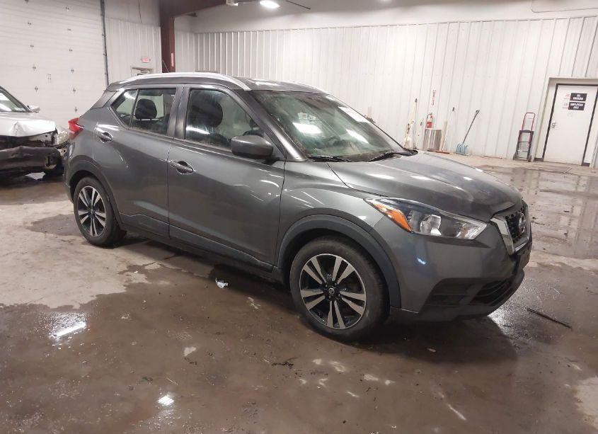 2020 Nissan Kicks SV XTRONIC CVT (VIN 3N1CP5CV5LL490622) main photo