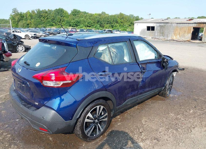 Photo 4 of 2020 Nissan Kicks SV XTRONIC CVT (VIN 3N1CP5CV5LL519519)