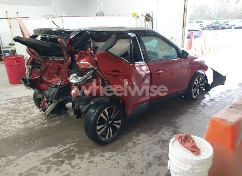 Photo 4 of 2020 Nissan Kicks SV XTRONIC CVT (VIN 3N1CP5CV5LL520959)