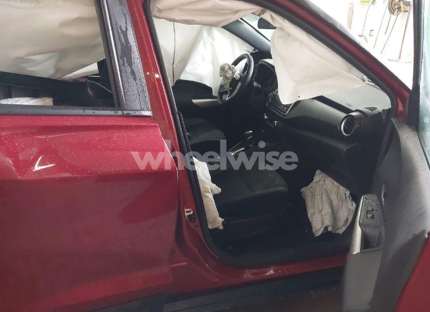 Photo 5 of 2020 Nissan Kicks SV XTRONIC CVT (VIN 3N1CP5CV5LL520959)