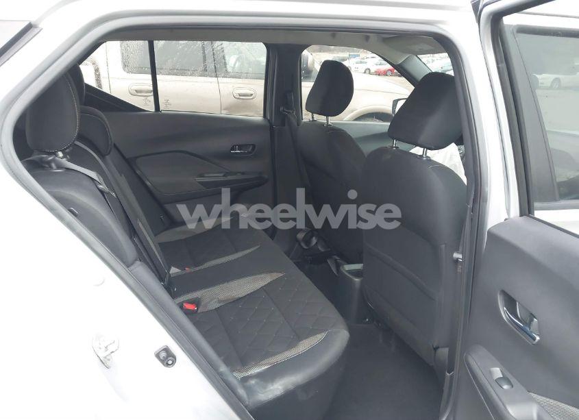 Photo 8 of 2020 Nissan Kicks SV XTRONIC CVT (VIN 3N1CP5CV5LL526941)