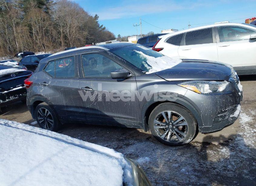 Photo 13 of 2020 Nissan Kicks SV XTRONIC CVT (VIN 3N1CP5CV5LL559390)