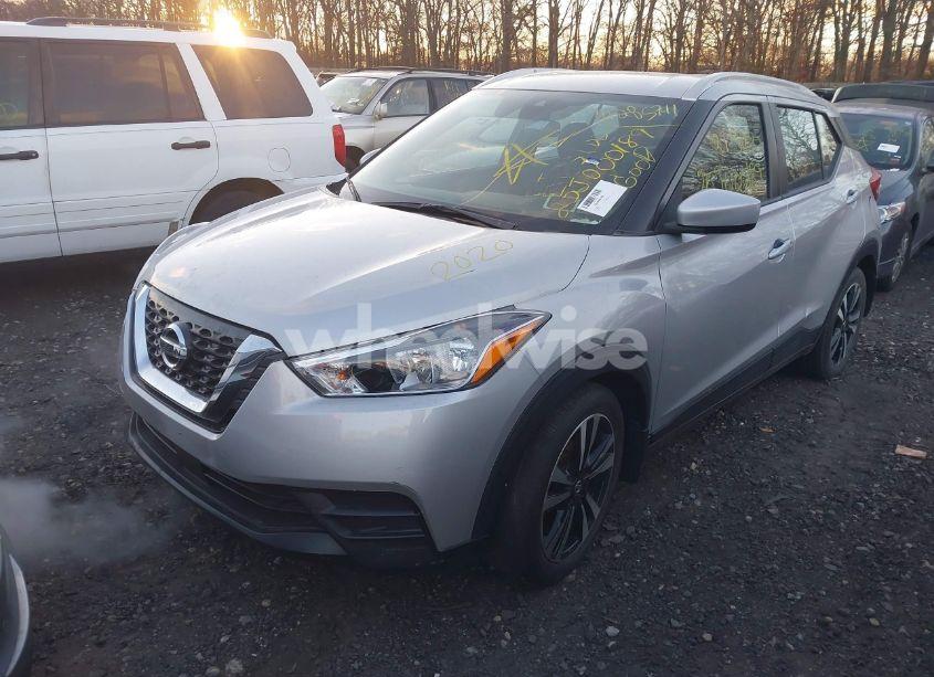 Photo 2 of 2020 Nissan Kicks SV XTRONIC CVT (VIN 3N1CP5CV5LL560006)