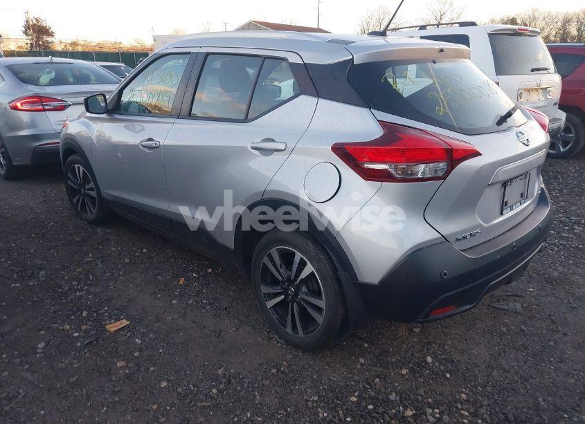 Photo 3 of 2020 Nissan Kicks SV XTRONIC CVT (VIN 3N1CP5CV5LL560006)