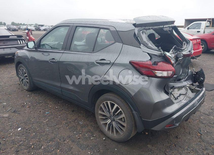 Photo 3 of 2021 Nissan Kicks SV XTRONIC CVT (VIN 3N1CP5CV5ML467665)