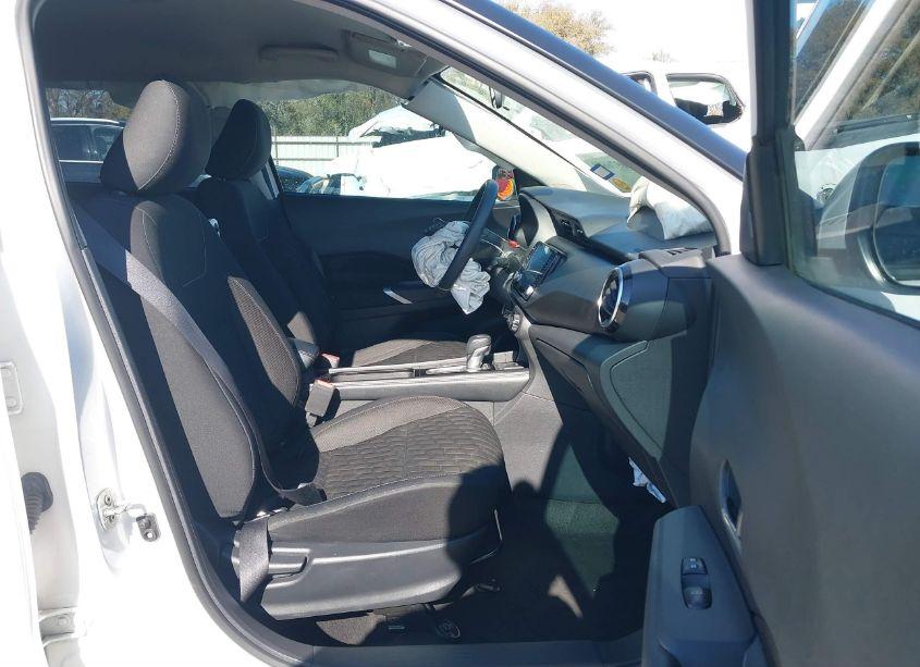 Photo 5 of 2021 Nissan Kicks SV (VIN 3N1CP5CV5ML482537)