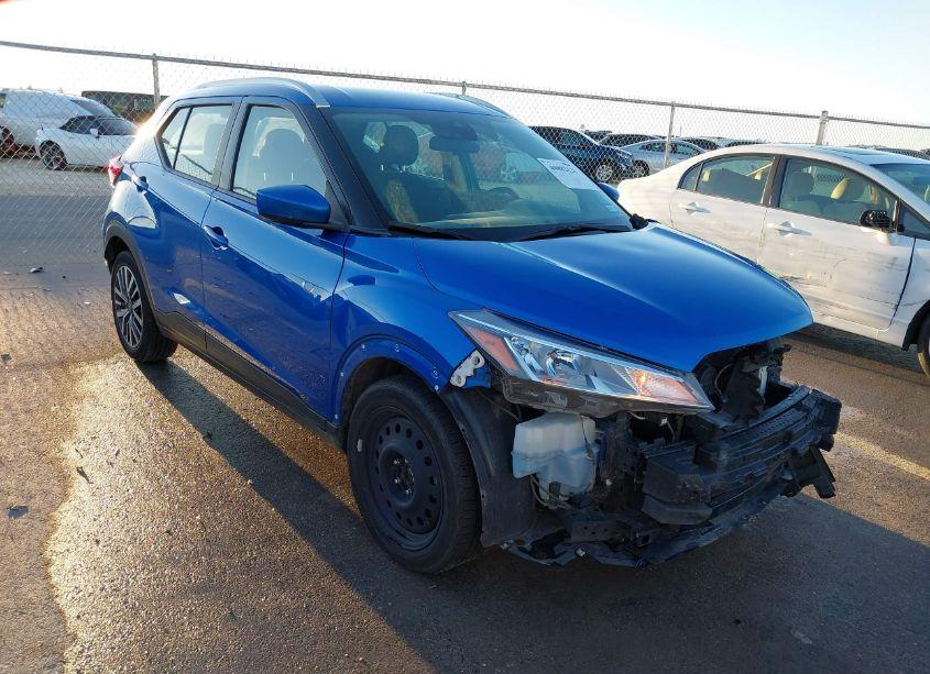 2021 Nissan Kicks SV (VIN 3N1CP5CV5ML483056) main photo