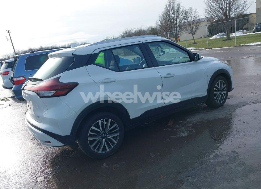 Photo 4 of 2021 Nissan Kicks SV XTRONIC CVT (VIN 3N1CP5CV5ML484398)